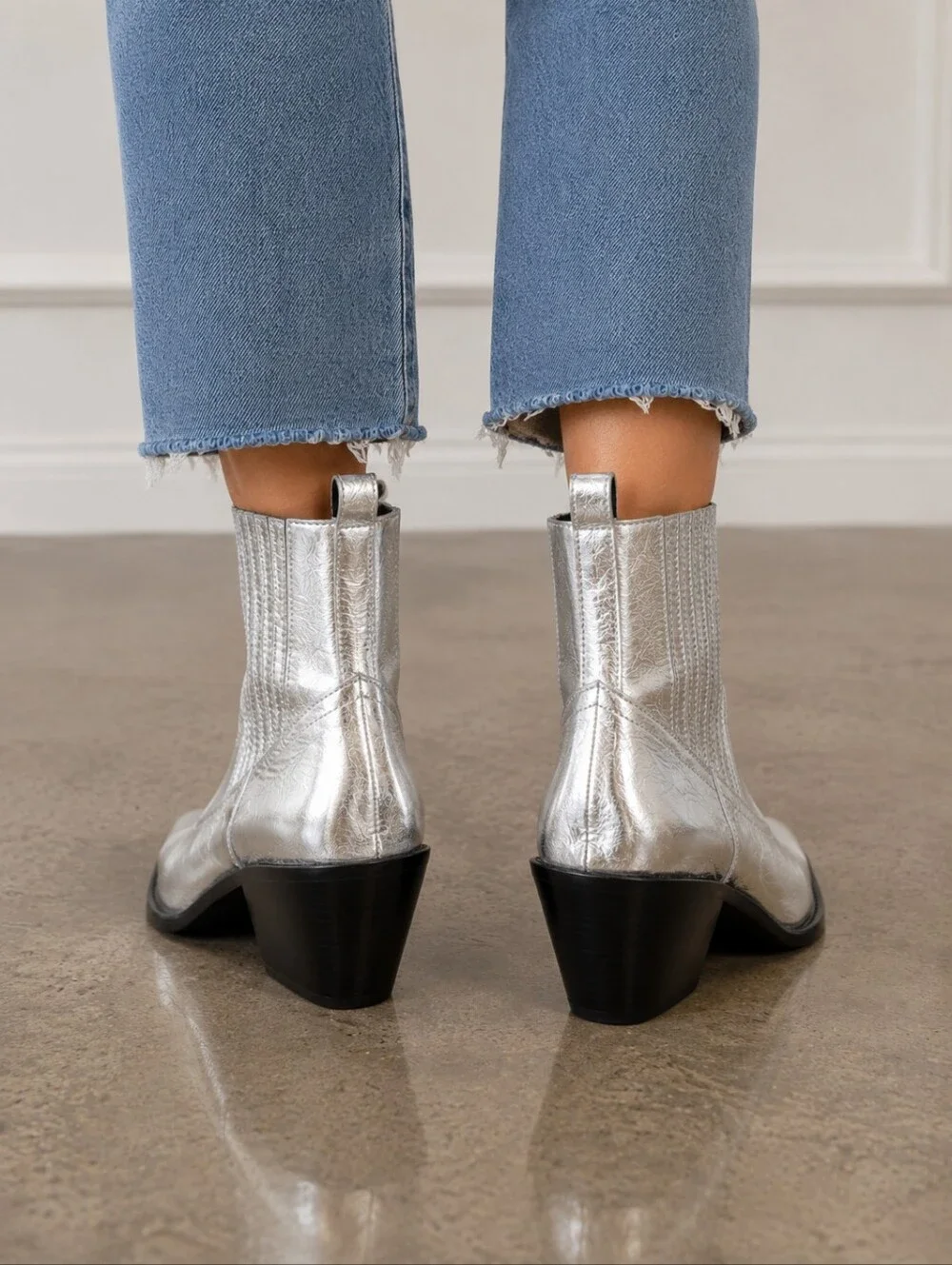 Tory Burch Silver Metallic Western Ankle Booties – Size 11 – NWOB